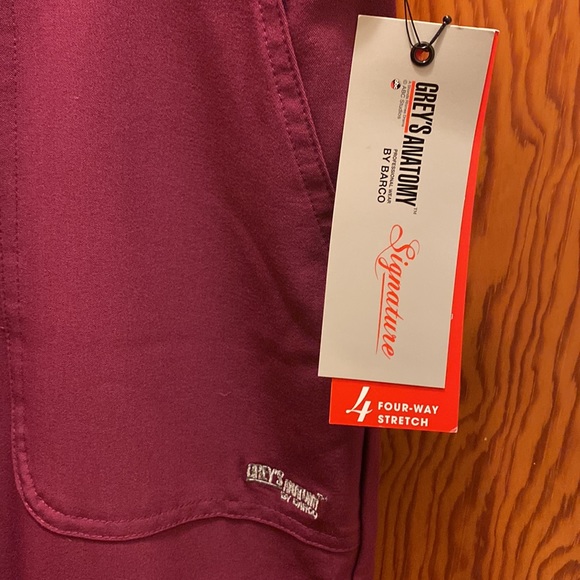 NWt Greys Anatomy 3 Pocket Low Rise Pant - Picture 2 of 12